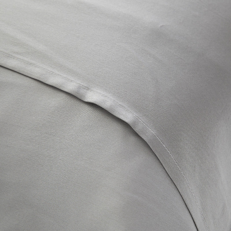 Oxford pillowcase with ruffle, 19 mommes - Maison de la soie